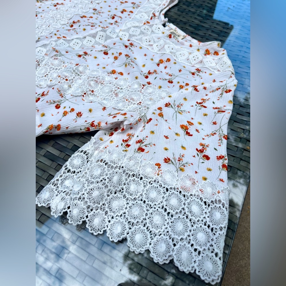 Thread Market Lace Top - Picture 2 of 8